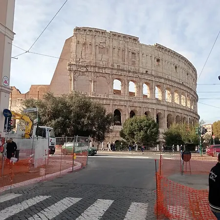 Laterano 190 At Colosseo Roma